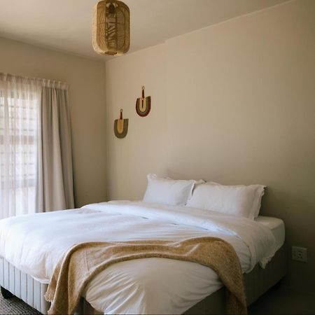 Kokon Boutique Guesthouse Сомерсет-Вест Екстер'єр фото